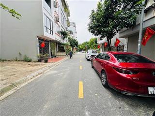 Bán lô đất tđc giang biên 90m mặt tiền 6m dài 15m view vườn hoa đẹp giá 22,3 tỷ