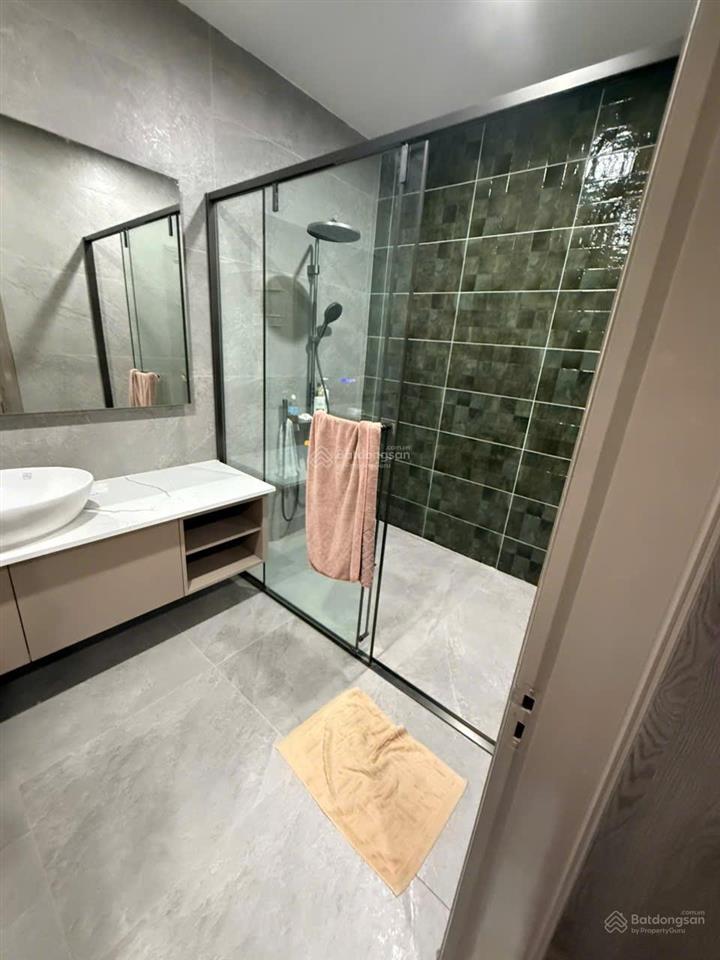 Biệt thự việt hưng 190m ( 9,5m x 20m ) 4 tầng gara ô tô full nội thất hiện đại thang máy giá 60 tỷ