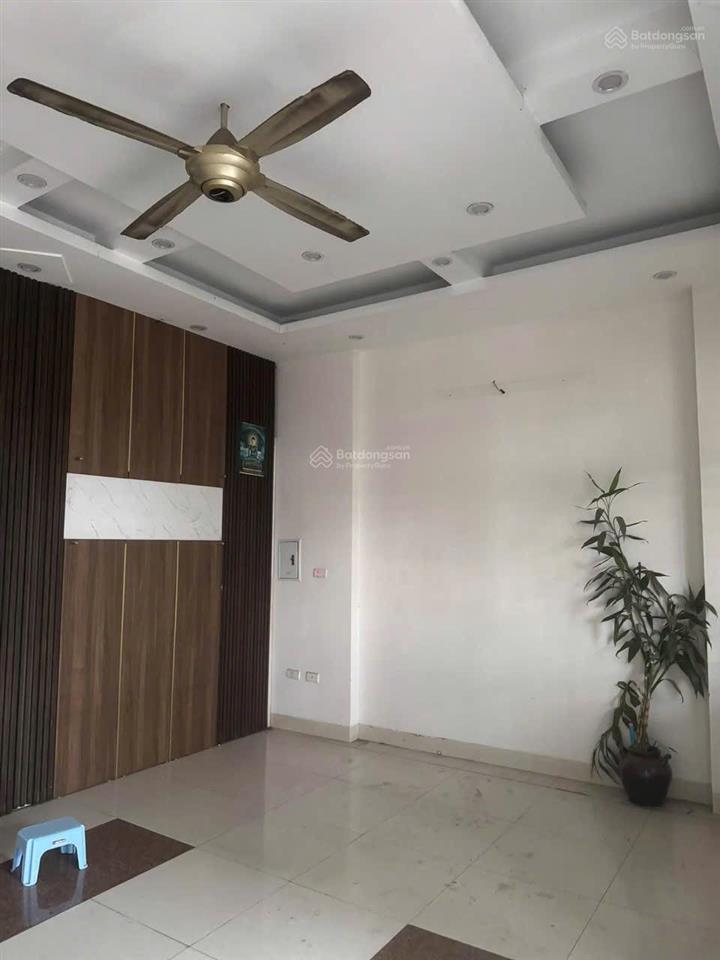 Cho thuê nhà nguyên căn mặt phố việt hưng long biên gần big c long biên vị trí đẹp kinh doanh đỉnh