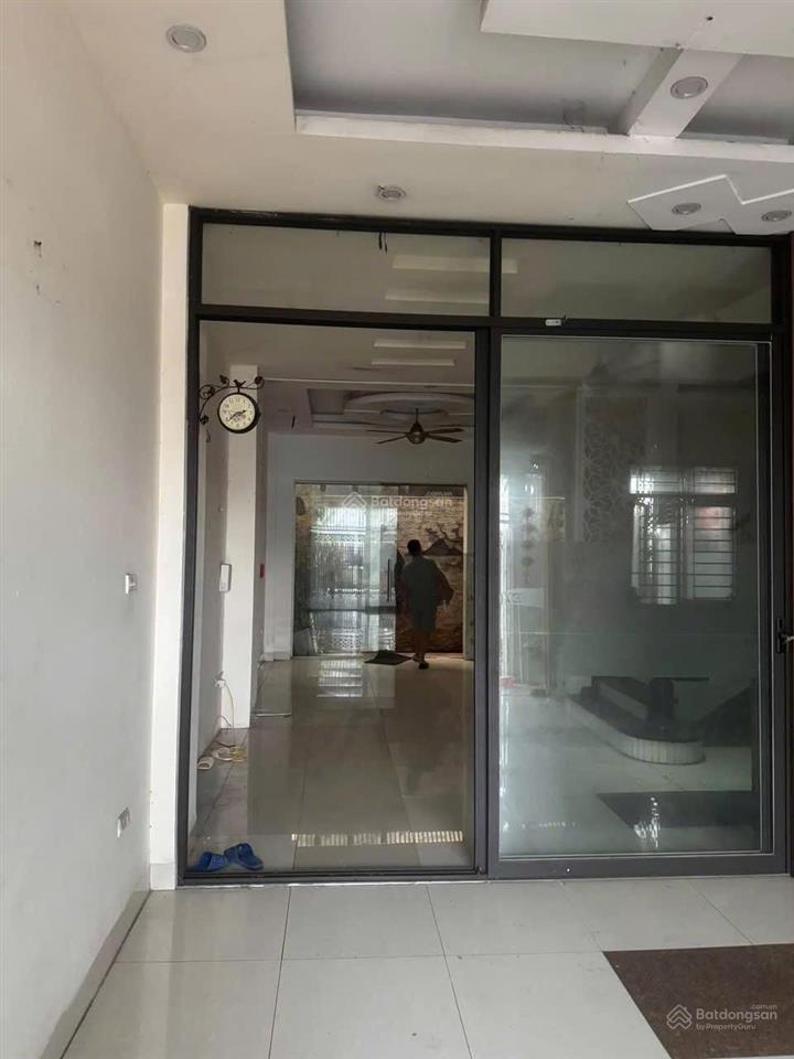 Cho thuê nhà nguyên căn mặt phố việt hưng long biên gần big c long biên vị trí đẹp kinh doanh đỉnh