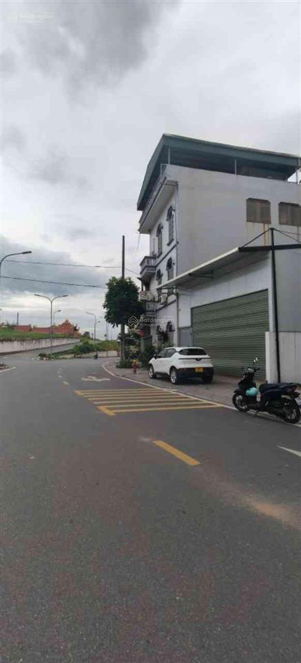 Bán đất mặt phố 30,5m2 lô góc vỉa hè đường ô tô tránh giá cạnh tranh 7,5 tỷ có đàm phán