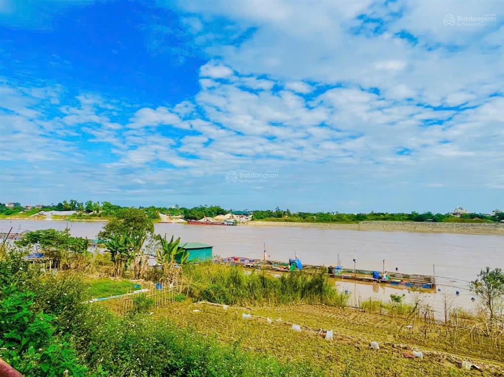 Nhà vườn 3 mặt tiền view sông đuống 121m2 mt 11,5m tỷ lệ vàng 20 ô tô đỗ trước nhà view sông đuống