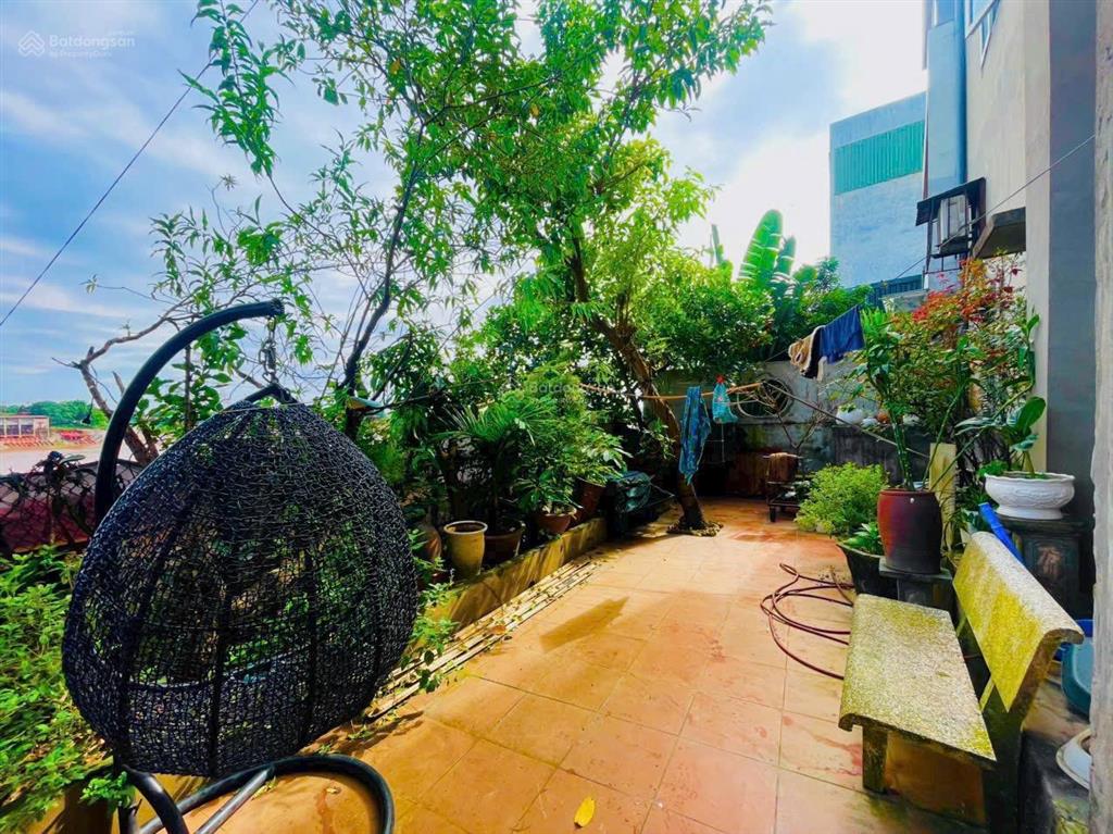 Nhà vườn 3 mặt tiền view sông đuống 121m2 mt 11,5m tỷ lệ vàng 20 ô tô đỗ trước nhà view sông đuống
