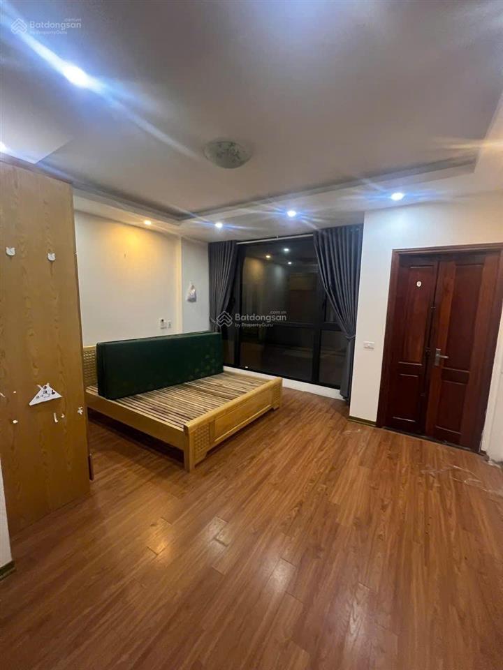 Giảm giá chào còn 13 triệu/tháng nhà lô góc, ô tô tránh, vào nhà ngọc thụy