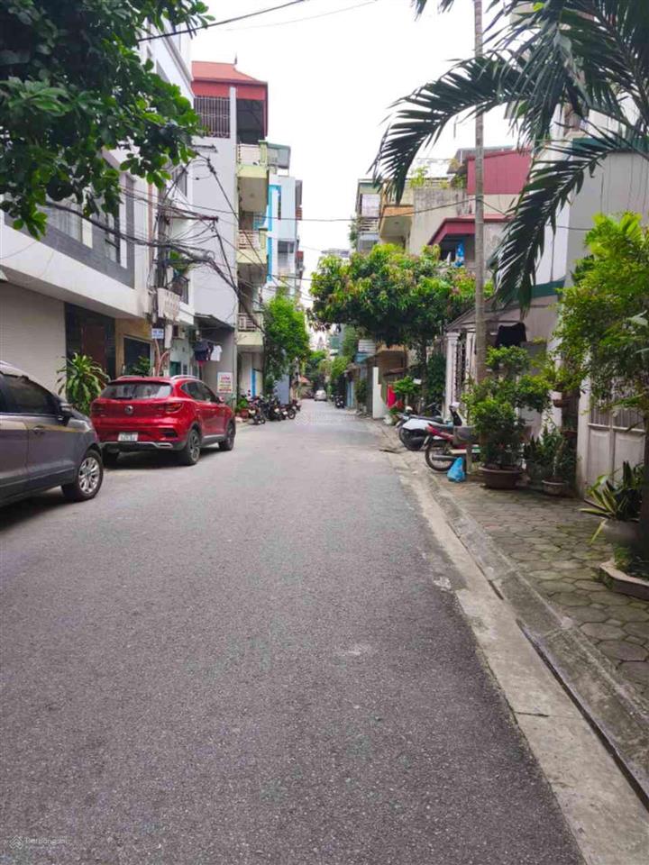 Bán nhà phân lô phúc đồng 38m 3 tầng vỉa hè ô tô tránh giá 11,6 tỷ