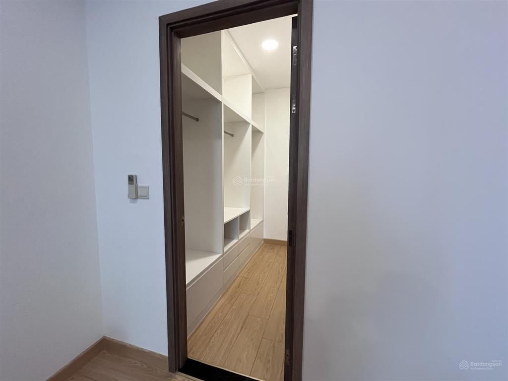 Cực hiếm! cho thuê căn 2pn sân vườn sunwah pearl  hướng đông nam đón gió, full nội thất cao cấp