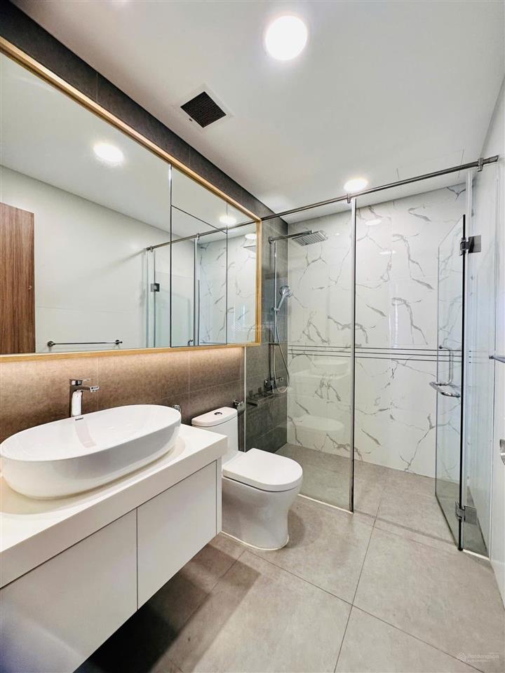 Cho thuê giá tốt thị trường  33 triệu/tháng  căn 2pn sunwah pearl, đầy đủ nội thất