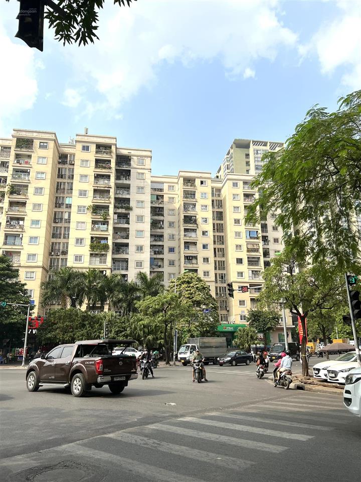 Cho thuê căn hộ 80m2, 2 pn, 2 wc toà e3a vũ phạm hàm