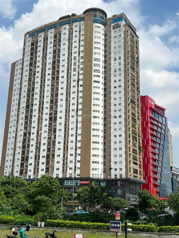 Cho thuê căn hộ 120m2 toà thăng long yên hoà  33 mạc thái tổ