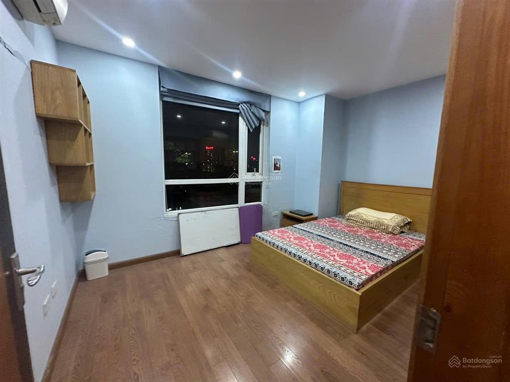 Cho thuê căn hộ tòa cảnh sát 113 trung kính, dt 100m2, 3 ngủ, 2 wc giá 15tr/tháng