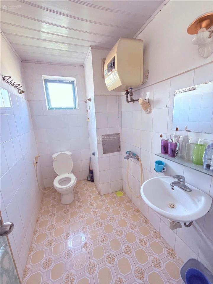 Cho thuê căn hộ 90m2 toà f4  114 trung kính