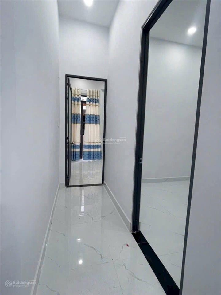 Nhà hẻm 4m, lê đình cẩn, p tân tạo, q.btân, 4x8m, 3 tấm, 4.25 tỷ. nhà mới. sát chợ,cách aeon 5 phút