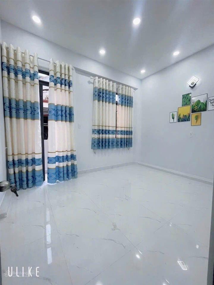 Nhà hẻm 4m, lê đình cẩn, p tân tạo, q.btân, 4x8m, 3 tấm, 4.25 tỷ. nhà mới. sát chợ,cách aeon 5 phút