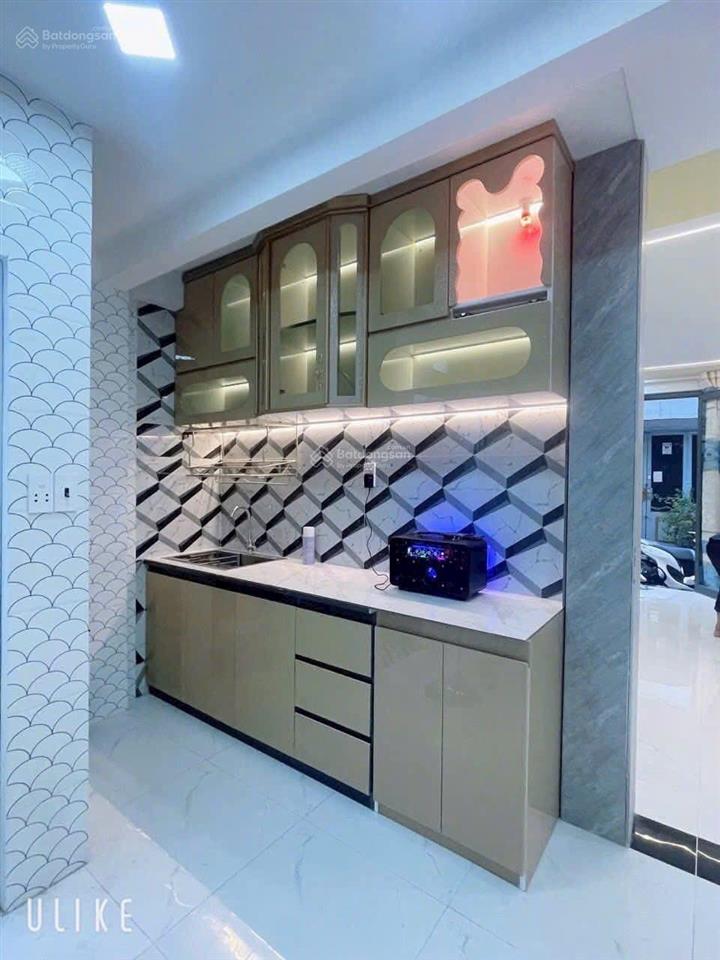 Nhà hẻm 4m, lê đình cẩn, p tân tạo, q.btân, 4x8m, 3 tấm, 4.25 tỷ. nhà mới. sát chợ,cách aeon 5 phút