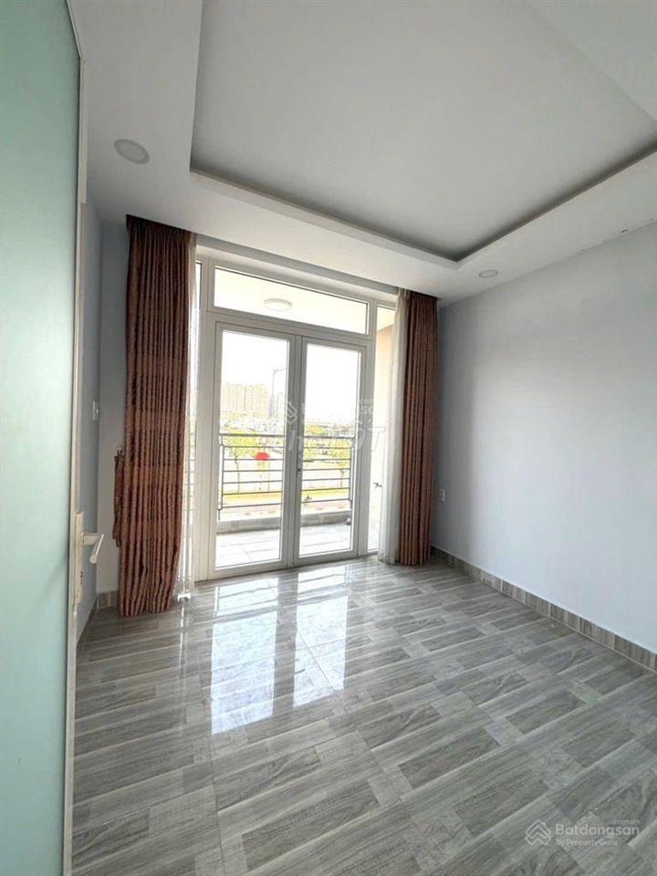 Nhà mt đường số 24b,khu tên lửa, 4x20m, 3.5 tấm, gần siêu thị co.opmart. (4 phòng ngủ), giá 17tr/th