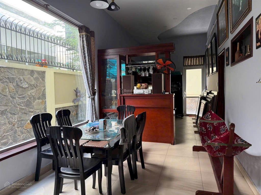 Biệt thự mt đường số 5, khu tên lửa, q. bình tân 8x21m, 3 tấm, giá 21,5 tỷ tl. 0398 520 *** hoàng nga