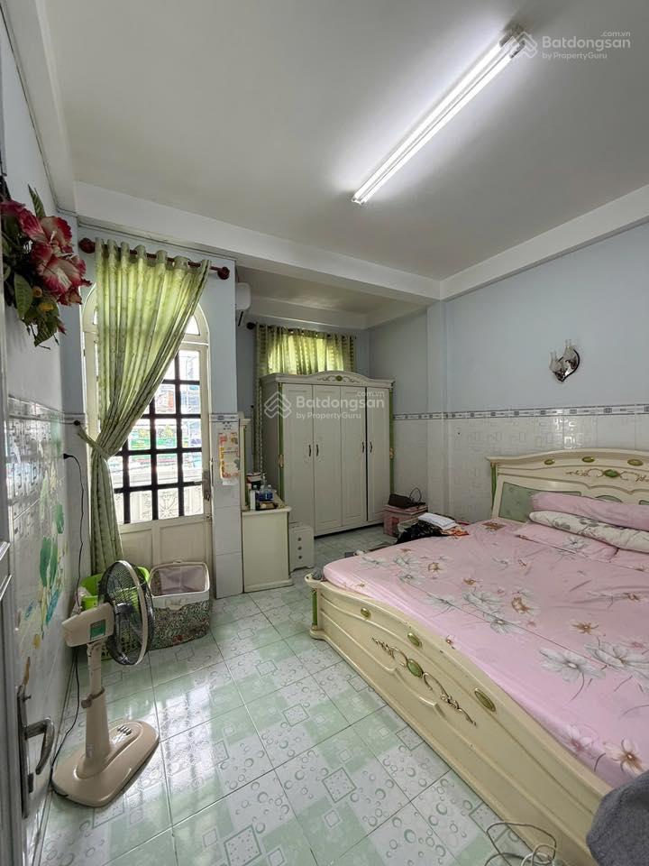 Nhà mtkd chợ nguyễn thức tự, dt 3.9x23m, 3 tấm, 11,5 tỷ.  0398 520 *** hoàng nga