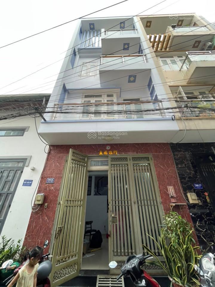 Nhà hẻm 6m, đường tỉnh lộ 10, dt 4.5x12m, 3,5 tấm, giá 12tr/th. 4pn,5wc.  0398 520 *** nga