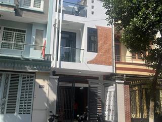 Cho thuê gấp nhà khu tên lửa. mt đường 30, dt 4,5x20m, 3 tấm, 18tr/th.  0398 520 *** nga