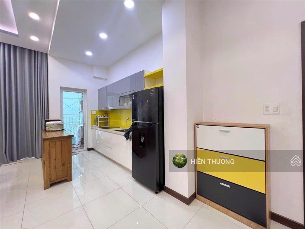 Bán căn hộ luxcity  huỳnh tấn phát q. 7, dt 68m2, gồm 2pn 2wc, giá 2 tỷ 050 có sẵn nội thất, shr