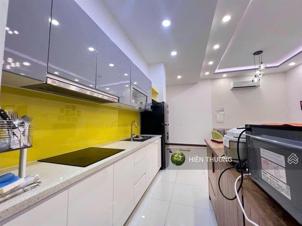 Bán căn hộ luxcity  huỳnh tấn phát q. 7, dt 68m2, gồm 2pn 2wc, giá 2 tỷ 050 có sẵn nội thất, shr