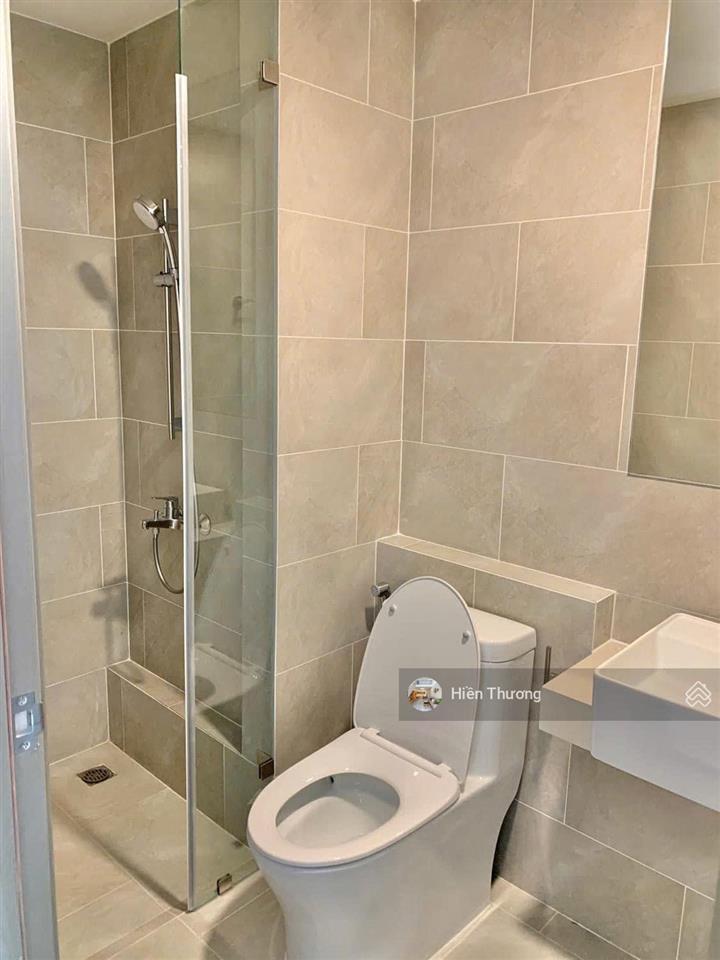 Bán gấp căn hộ ehome đông sài gòn 2 tại quận 9, 65m2, gồm 2pn 2wc, giá 1 tỷ 720 kèm nội thất cơ bản