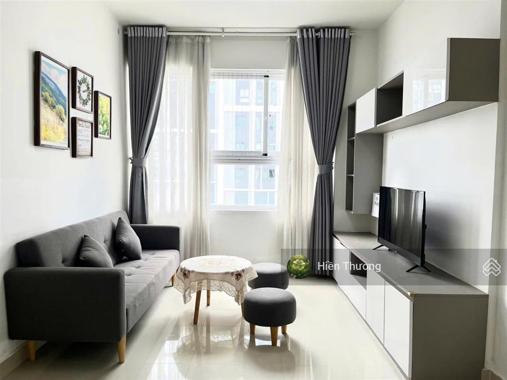 Bán gấp cc topaz city tại đ. cao lỗ q8, dt 71m2 gồm 2pn 2wc, nhà có sẵn nội thất, giá 1 tỷ 720
