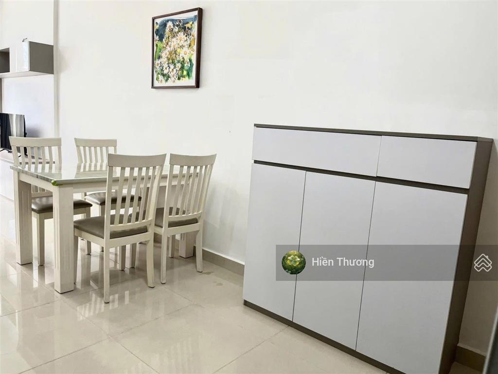 Bán gấp cc topaz city tại đ. cao lỗ q8, dt 71m2 gồm 2pn 2wc, nhà có sẵn nội thất, giá 1 tỷ 720