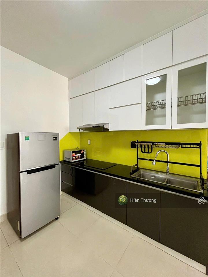 Bán gấp cc topaz city tại đ. cao lỗ q8, dt 71m2 gồm 2pn 2wc, giá 1 tỷ 720 nhà có sẵn nội thất