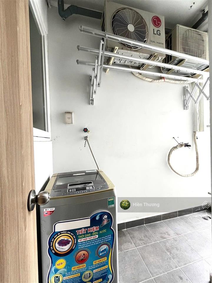 Bán gấp cc topaz city tại đ. cao lỗ q8, dt 71m2 gồm 2pn 2wc, giá 1 tỷ 720 nhà có sẵn nội thất