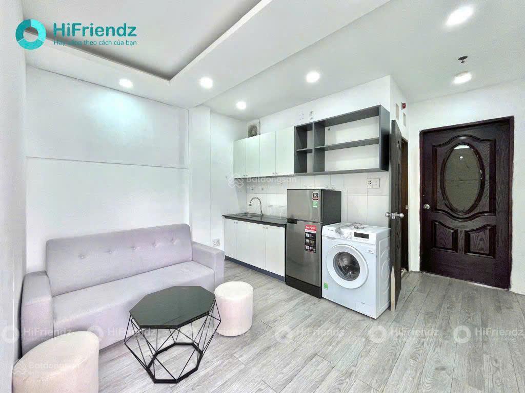 Cho thuê căn hộ tại trần phú q5, khu ít cho thuê, 2 phòng ngủ, thang máy, mặt tiền