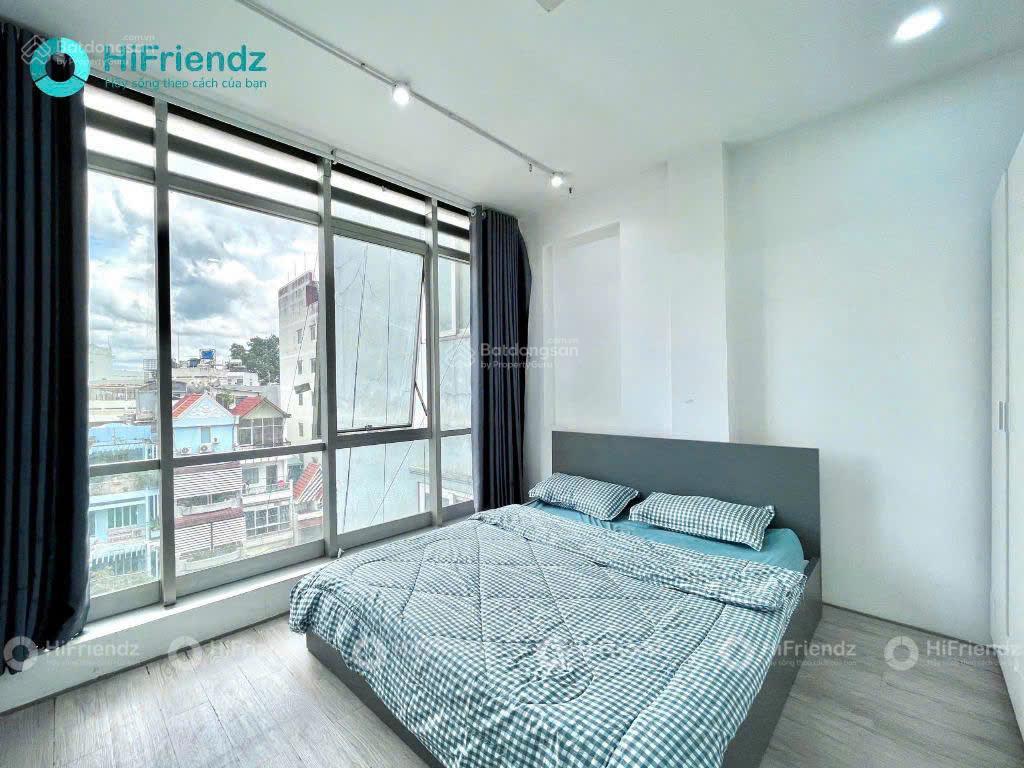 Cho thuê căn hộ tại trần phú q5, khu ít cho thuê, 2 phòng ngủ, thang máy, mặt tiền