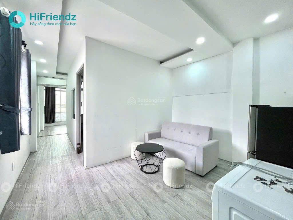 Cho thuê căn hộ tại trần phú q5, khu ít cho thuê, 2 phòng ngủ, thang máy, mặt tiền