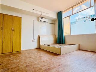 Căn 1pn đủ nội thất tại hồ bá kiện q10 chỉ 5tr8, cửa sổ lớn, nhanh mới còn nha anh chị