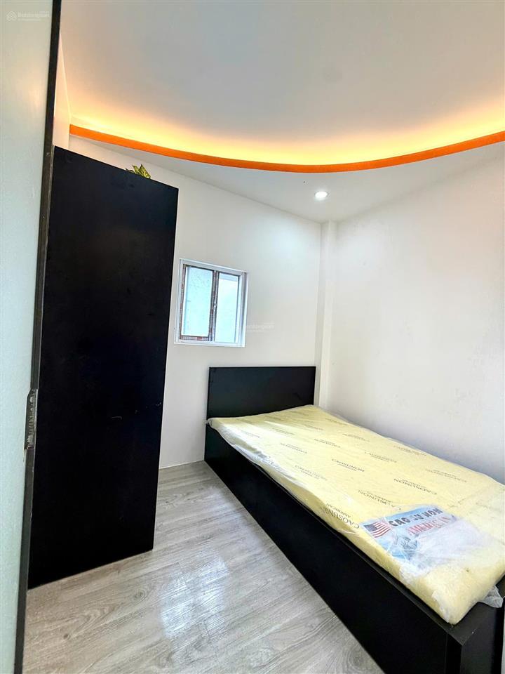 Chỉ 7tr có ngay căn 2 phòng ngủ, có máy giặt riêng, bếp ngoài phòng, cửa sổ thoáng