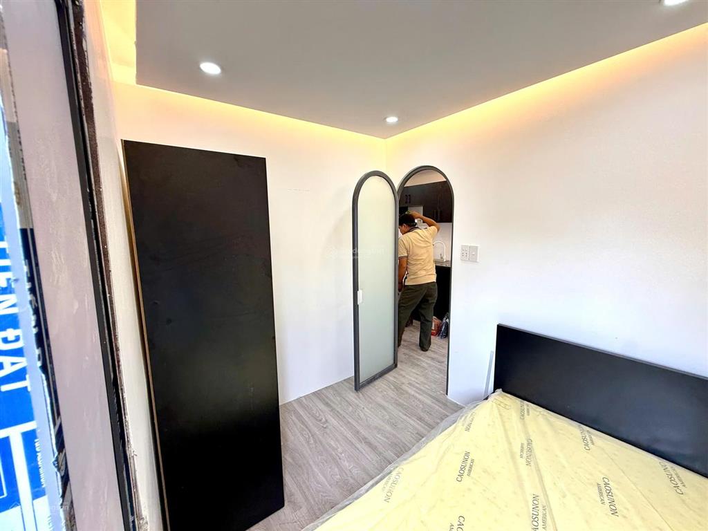 Chỉ 7tr có ngay căn 2 phòng ngủ, có máy giặt riêng, bếp ngoài phòng, cửa sổ thoáng