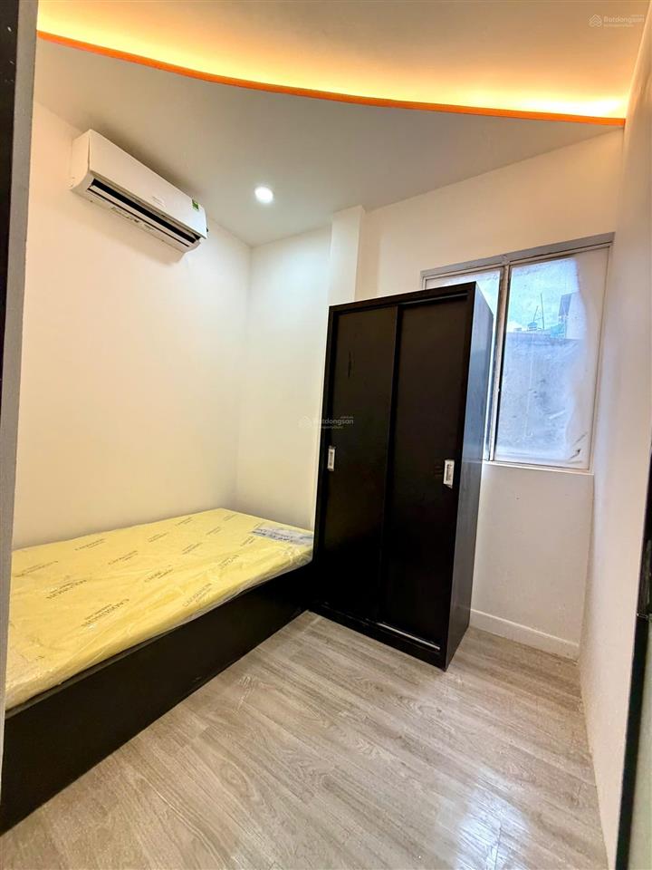 Chỉ 7tr có ngay căn 2 phòng ngủ, có máy giặt riêng, bếp ngoài phòng, cửa sổ thoáng