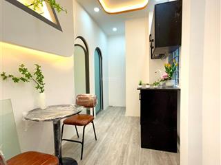 Chỉ 7tr có ngay căn 2 phòng ngủ, có máy giặt riêng, bếp ngoài phòng, cửa sổ thoáng