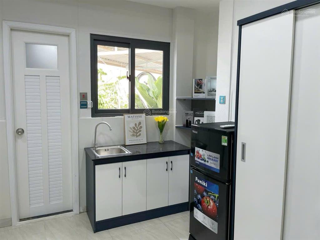 Căn hộ mới, đẹp, sạch sẽ trung tâm quận 10, có máy giặt riêng, thuận tiện di chuyển ueh, bách khoa