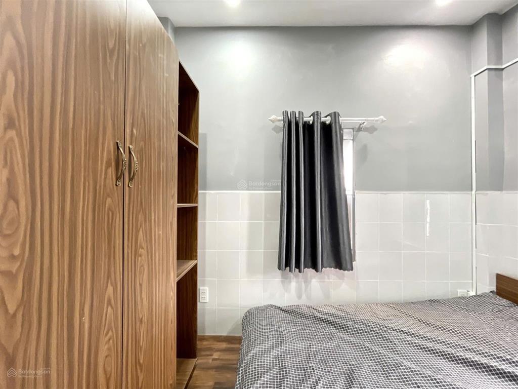 Cho thuê căn hộ 1pn q10, có cửa sổ thoáng, nội thất đầy đủ như hình, gần đh bách khoa, ueh