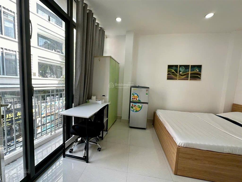 Cho thuê phòng tại phú nhuận, đủ nội thất, thang máy, gần nhiều trường đh