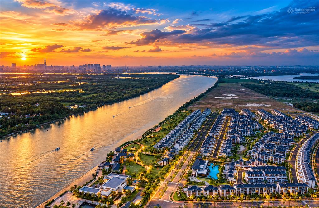 Bán nhà phố zone 8 swanbay  vị trí đẹp, giá 8,5 tỷ