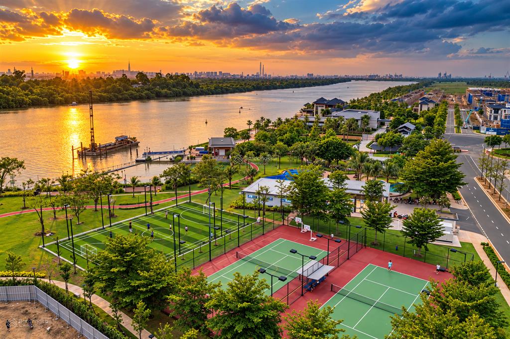 Bán nhà phố zone 8 swanbay  vị trí đẹp, giá 8,5 tỷ