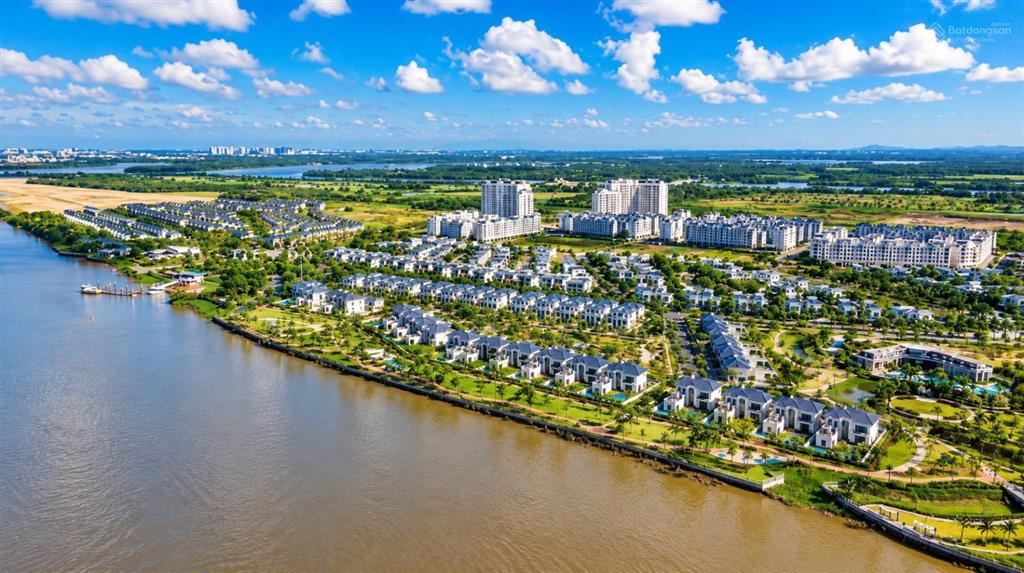 Bán dinh thự view sông swan bay  540m²  giá 65 tỷ