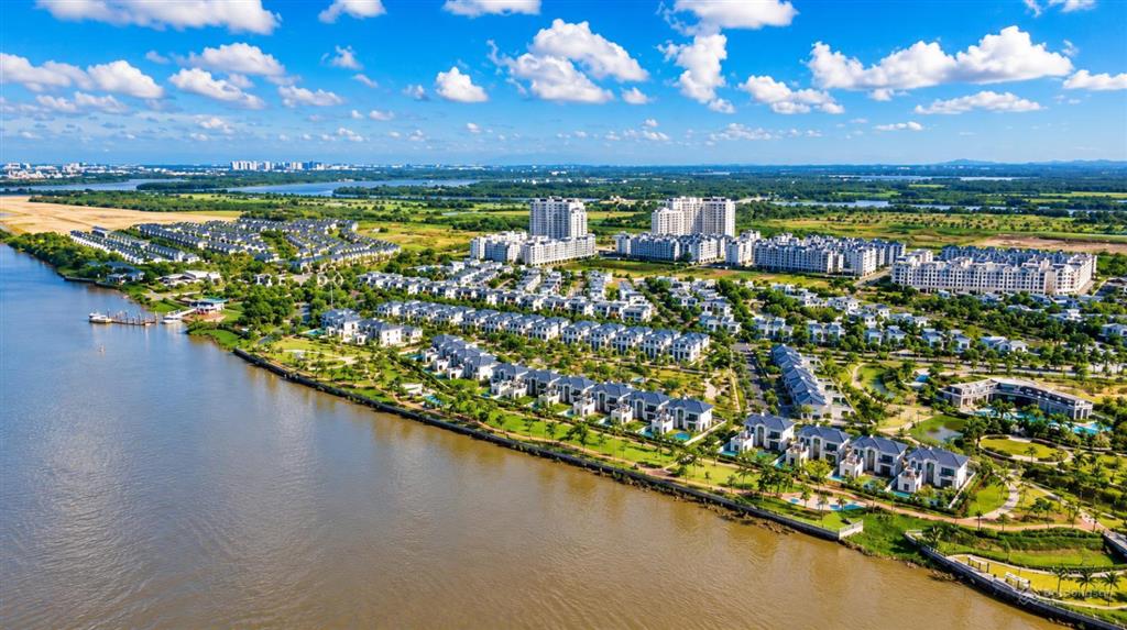 Bán biệt thự zone 8 swan bay vị trí đẹp, giá tốt