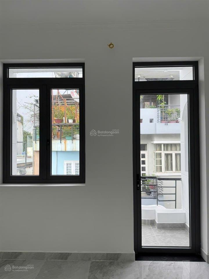 Bán nhà mặt tiền đường phạm văn đồng, nhà mới vào ở ngay