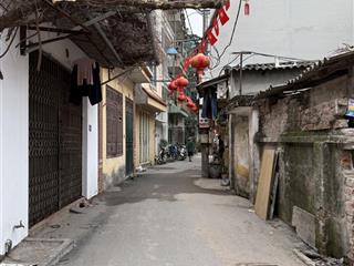 Bán lô đất 40m sổ ngay làng lụa vạn phúc  mặt tiền kd gần 4m  giá chỉ 7tỷ5  ngõ nông sát phố.