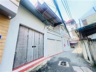 Cần bán gấp lô đất 35m ngay xa la  phùng hưng văn quán  oto đỗ cửa  mặt tiền 5m  giá chỉ 7ty5