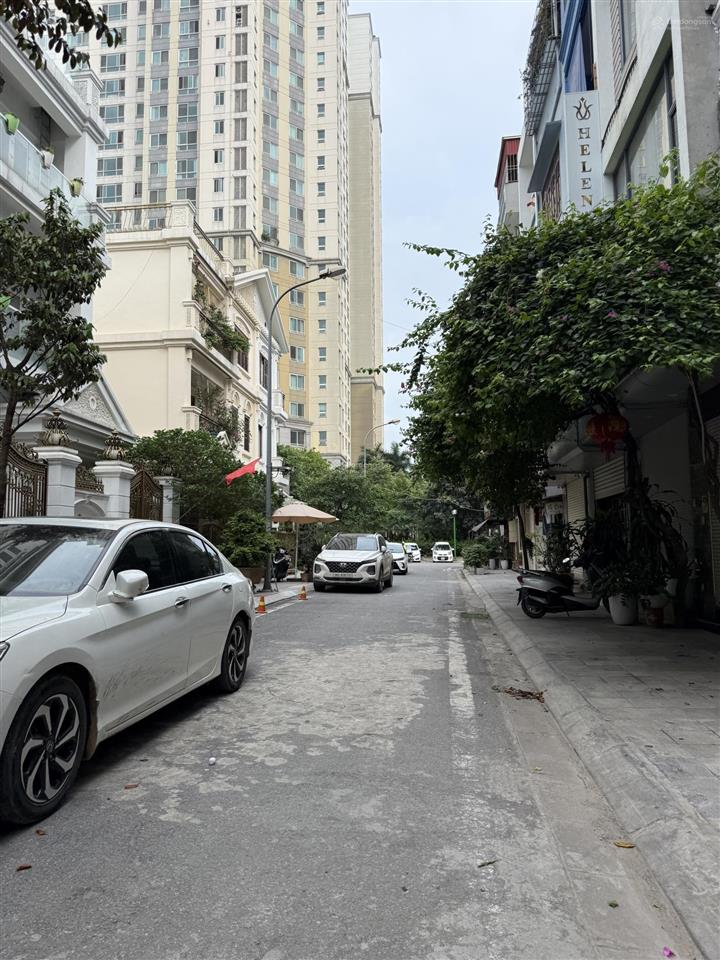 Chỉ 10tỷ  lô góc gần 60m sổ  ngay cuối tô hiệu văn quán  gần ngay ga quang trung ngõ to như phố
