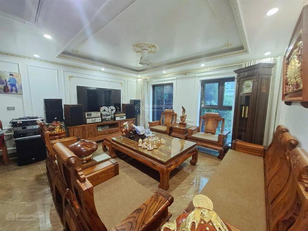 Chỉ 12tỷ  70m2 nhà 4 tầng  phân lô vỉa hè kinh doanh  tại phùng hưng văn quán  gần bv quân y